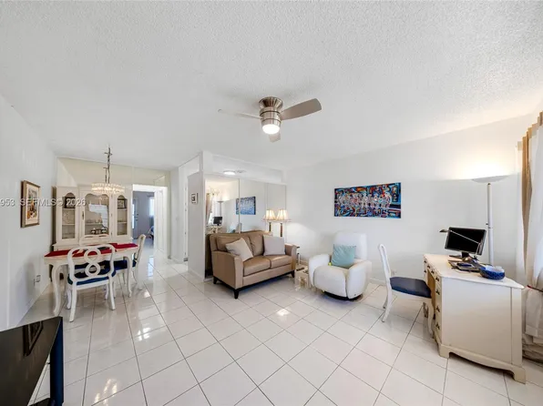 1015 SW 11th Ave APT 5K, Hallandale, FL 33009