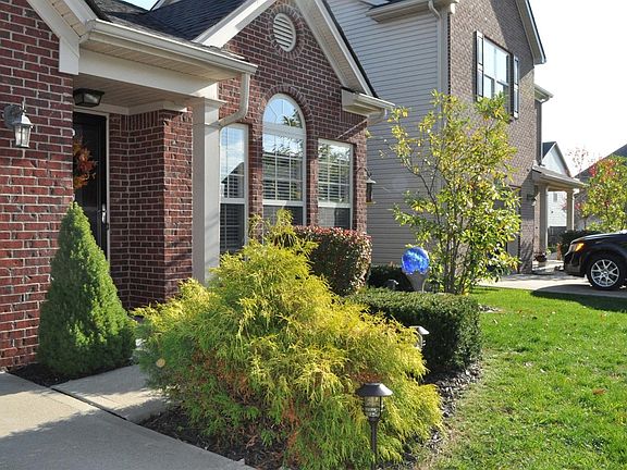 2nd image of 1033 Stonecrop Dr