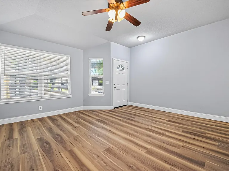 10430 Deer Br — Photo 5