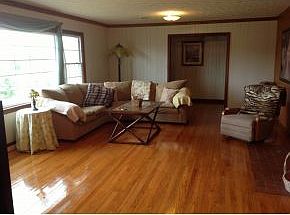 3rd image of 1101 Appletree Ct