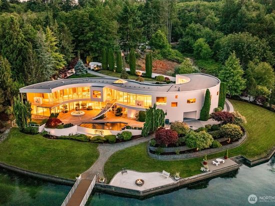 2715 50th Avenue NW, Gig Harbor, WA 98335