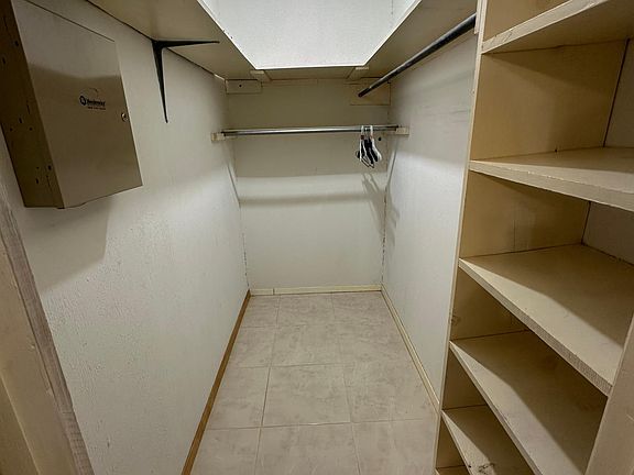 3rd image of 1527 Saint Marys St