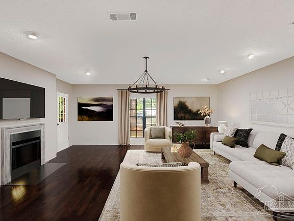 3rd image of 2821 Mandeville Ln