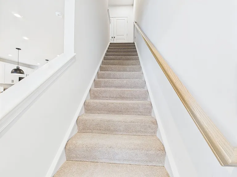 642 Brookwood Glen Ter #B — Photo 22