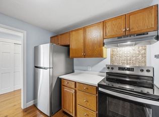 5 Marc Dr APT A8, Plymouth, MA 02360