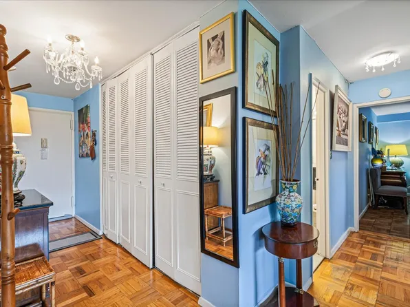 17-85 215th Street image 8 of 33