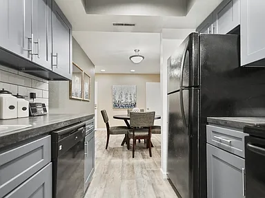 Canterbury Green Apartments