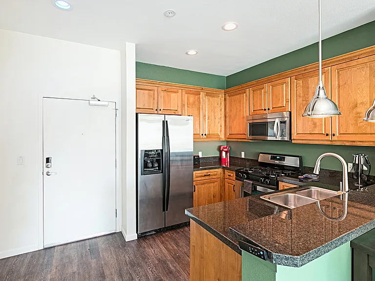 445 Island Ave #423 — Photo 4