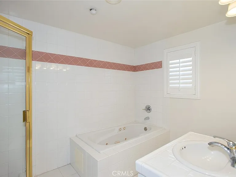 2345 Montrose Ave #5 — Photo 27