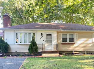 429 Brookview Dr, Rochester, NY 14617