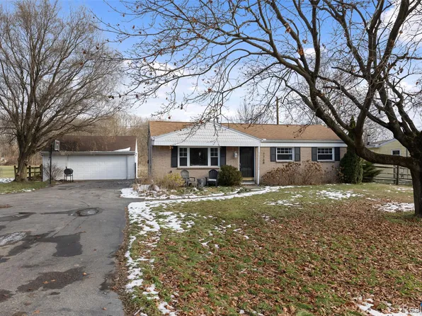 7768 Jackman Rd, Temperance, MI 48182