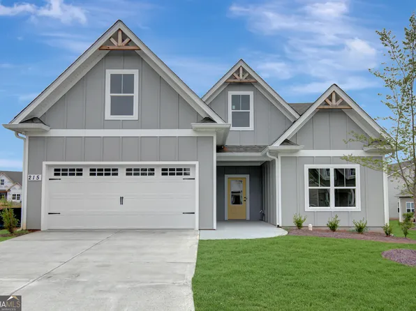 215 Redhaven Dr, Senoia, GA 30276