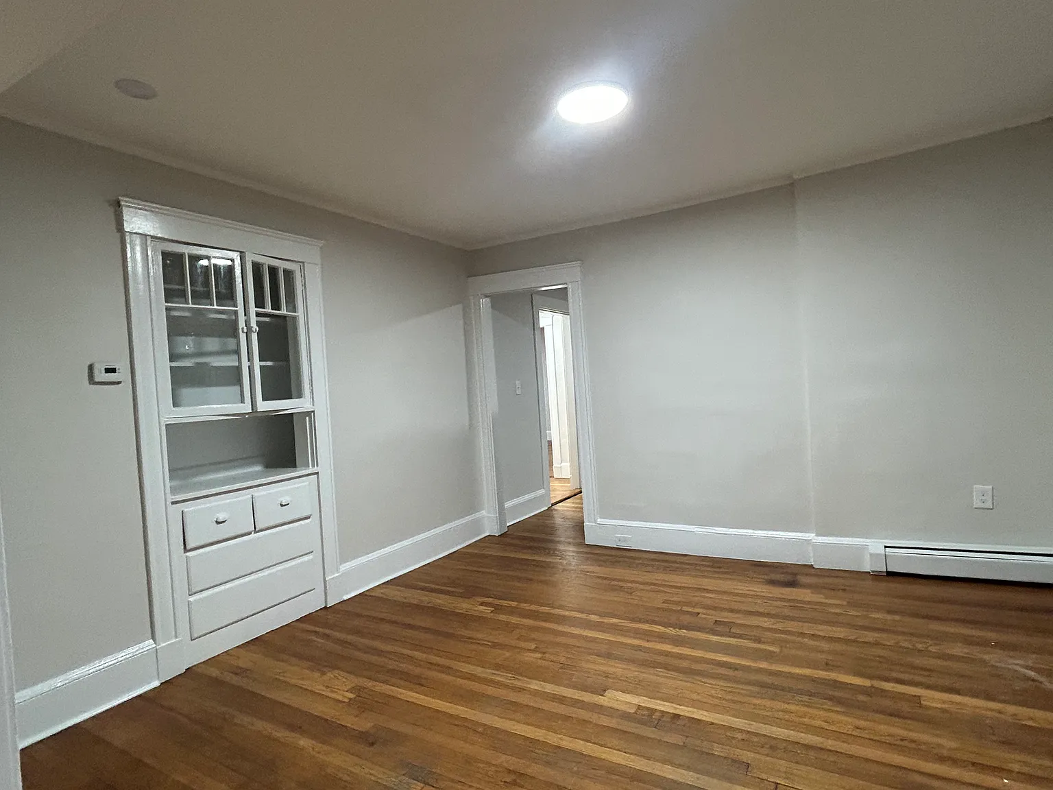 4 bed, 1200 sqft, $1,050 — Photo 3