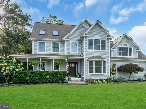 909 Bonita Ln, Manahawkin, NJ 08050