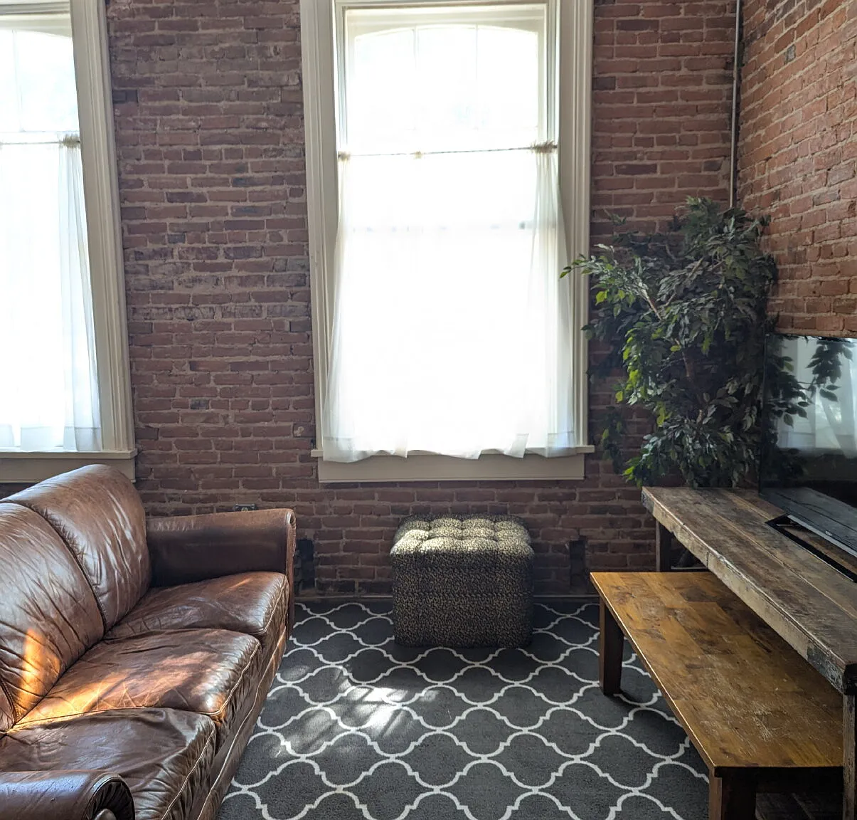 1 bed, 1.0 bath, 900 sqft, $1,100 — Photo 3