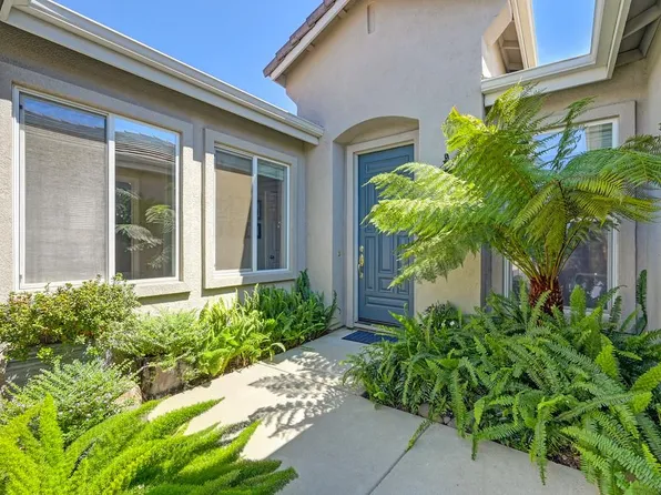 2211 Crystal Lake Ct, Rocklin, CA 95765