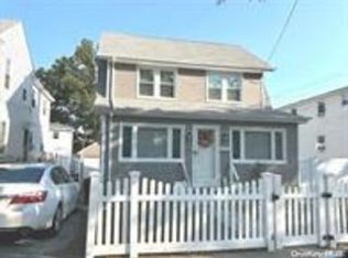 142-43 249th St #2, Rosedale, NY 11422