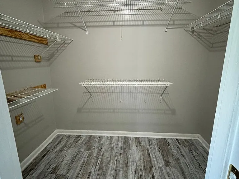 912 Pineland Ave #5 — Photo 13