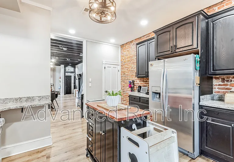 3603 Hudson St — Photo 8