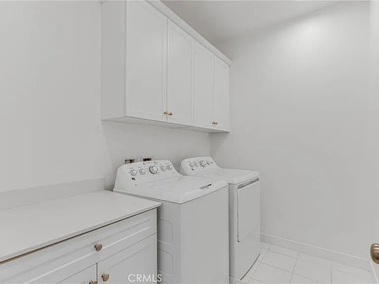 77 Jensen Ct — Photo 15