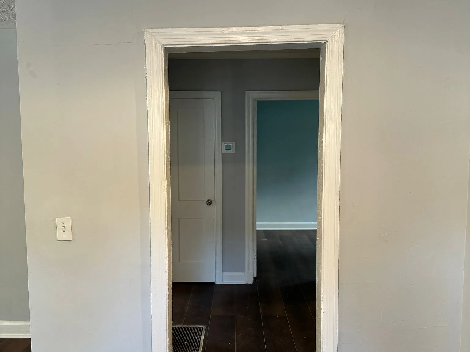 2 bed, 1000 sqft, $1,199 — Photo 2