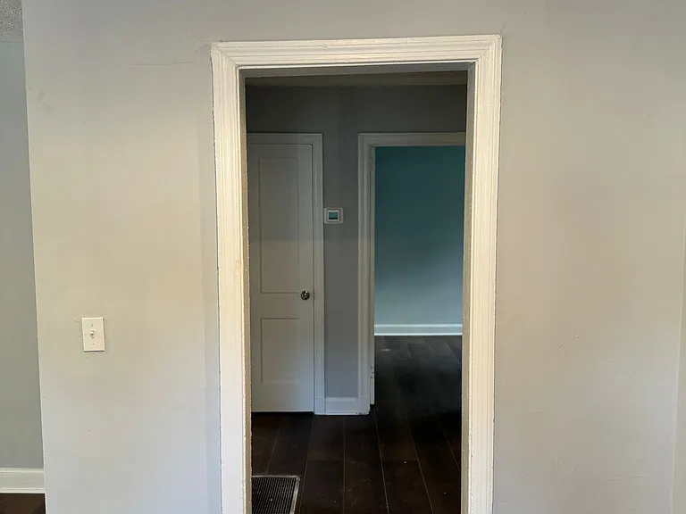 1404 Briarcliff Dr — Photo 2
