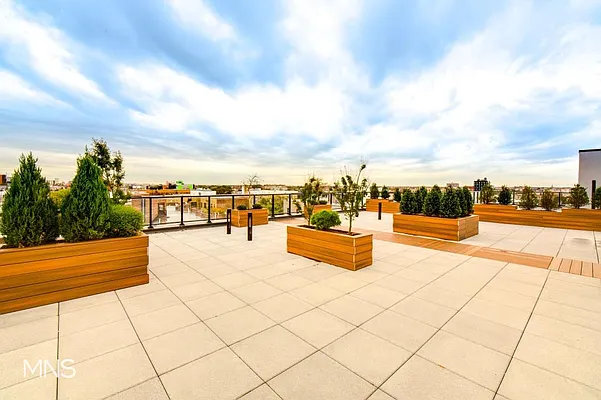 Sold by MNS | media 24