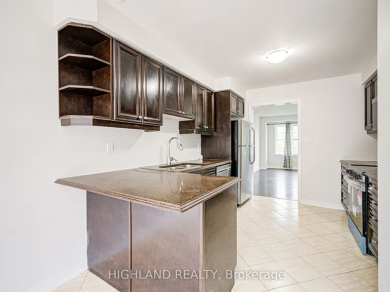 265 Ellen Davidson Dr #4 — Photo 16