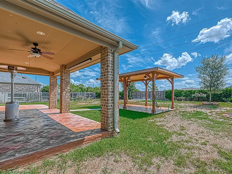 27415 Blinkwood Park — Photo 32