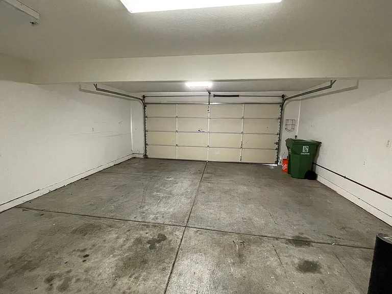 1704 Rivage Cir — Photo 23