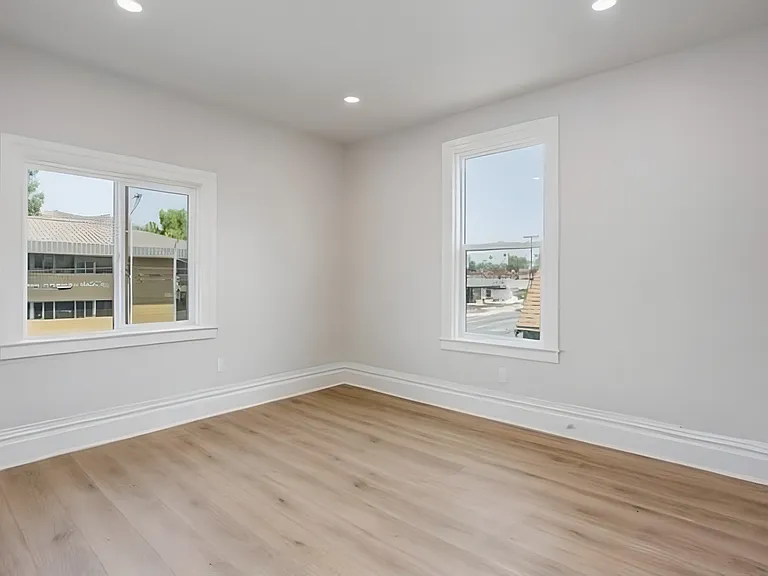4224 Brockton Ave — Photo 15