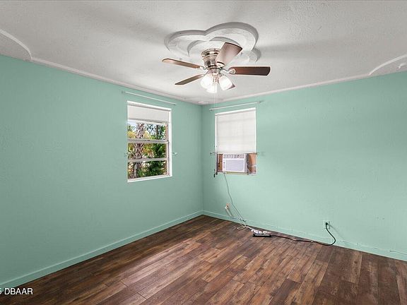 5th image of 1718 Maryland Ave