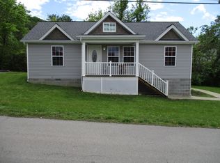 447 Highland Park Dr, Williamsburg, KY 40769