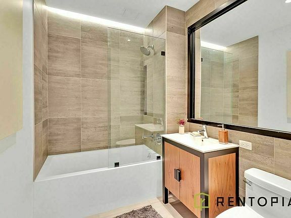 4th image of 535 Franklin Ave #7U