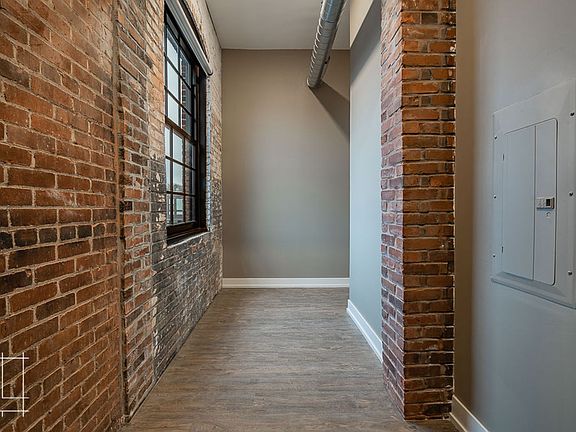 5th image of 180 Detroit Ave APT 210