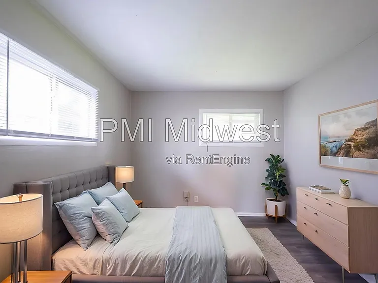 4939 Katherine Dr — Photo 15