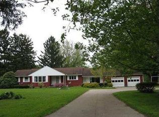 8581 E Lake Rd, Erie, PA 16511