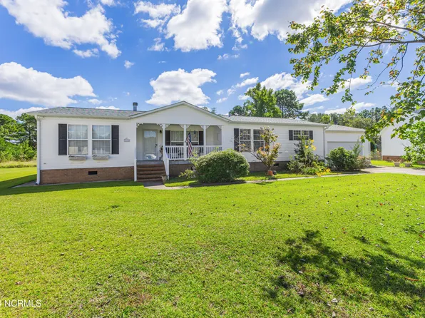 1122 Captains Court, Carolina Shores, NC 28467