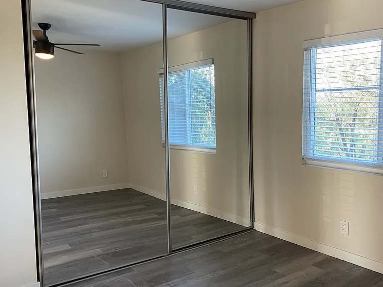 2813 Menlo Ave — Photo 20