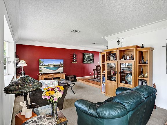 5th image of 8529 NW 20th Ct