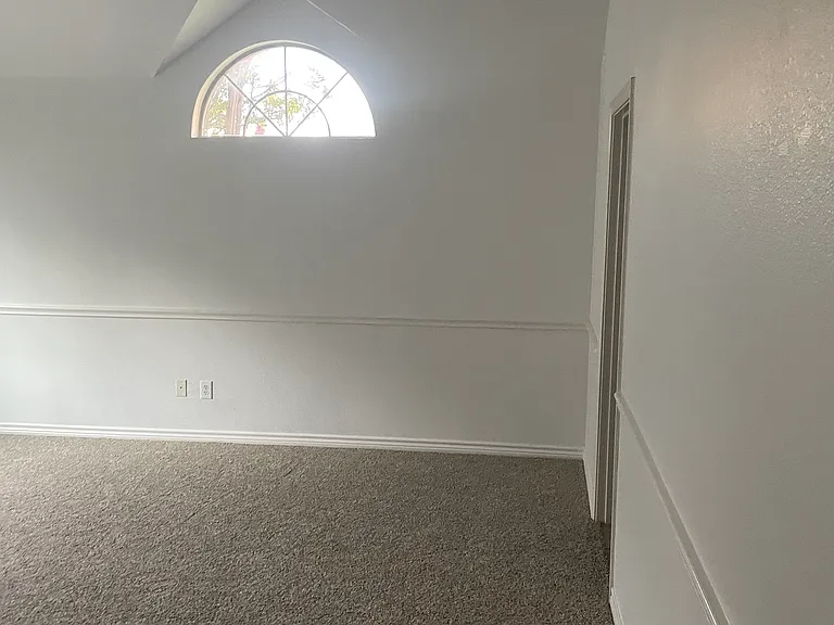 5304 Kathryn Dr — Photo 31