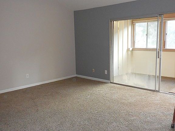 4th image of 5483 Adobe Falls Rd Unit 14