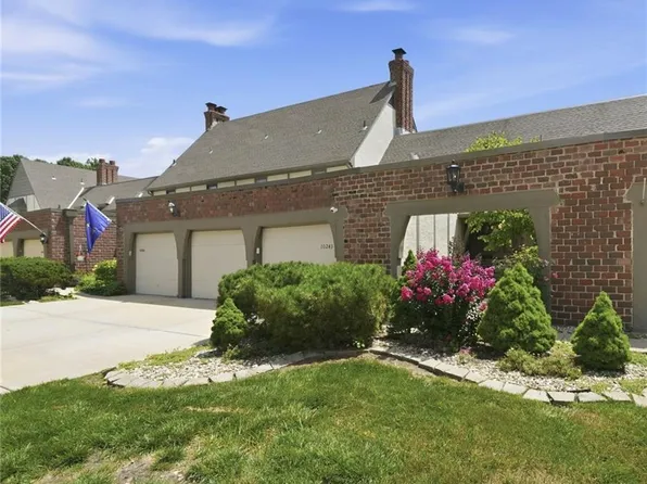 10243 Foster St, Overland Park, KS 66212