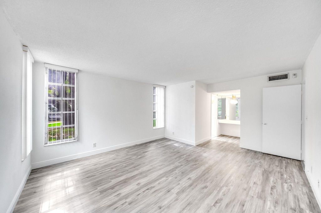 2601 S Course Drive #111, photo 3