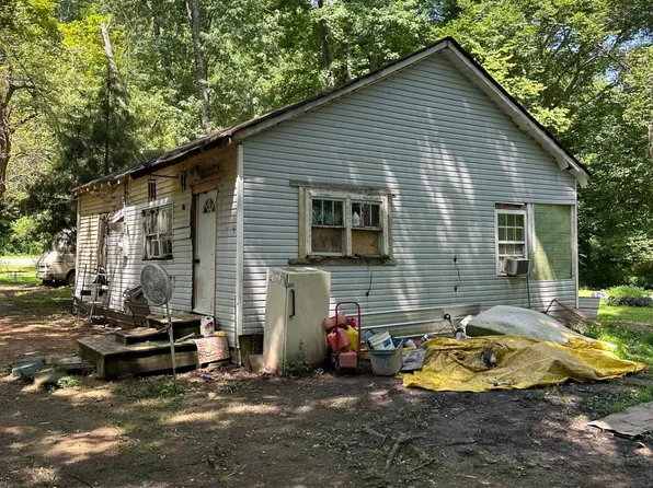 1003 Highway 48 S, Centerville, TN 37033