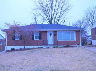 8924 Judith Ln, Saint Louis, MO 63123
