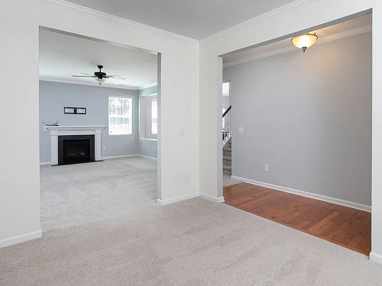 427 Stapleford Ln — Photo 5