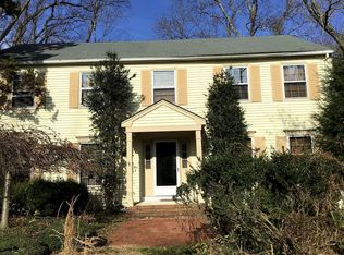 5 Spring Garden Ave, Colts Neck, NJ 07722