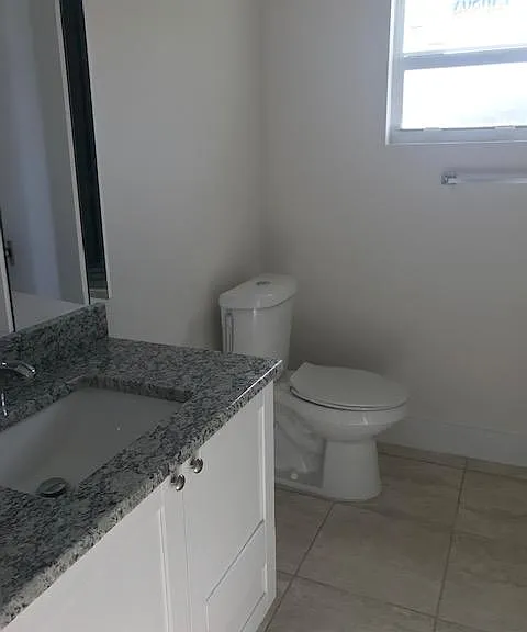 515 SW 8th Pl — Photo 11