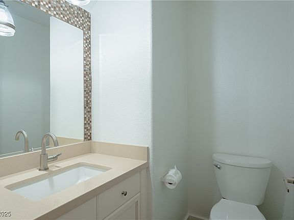 4th image of 5330 E Charleston Blvd Unit 32